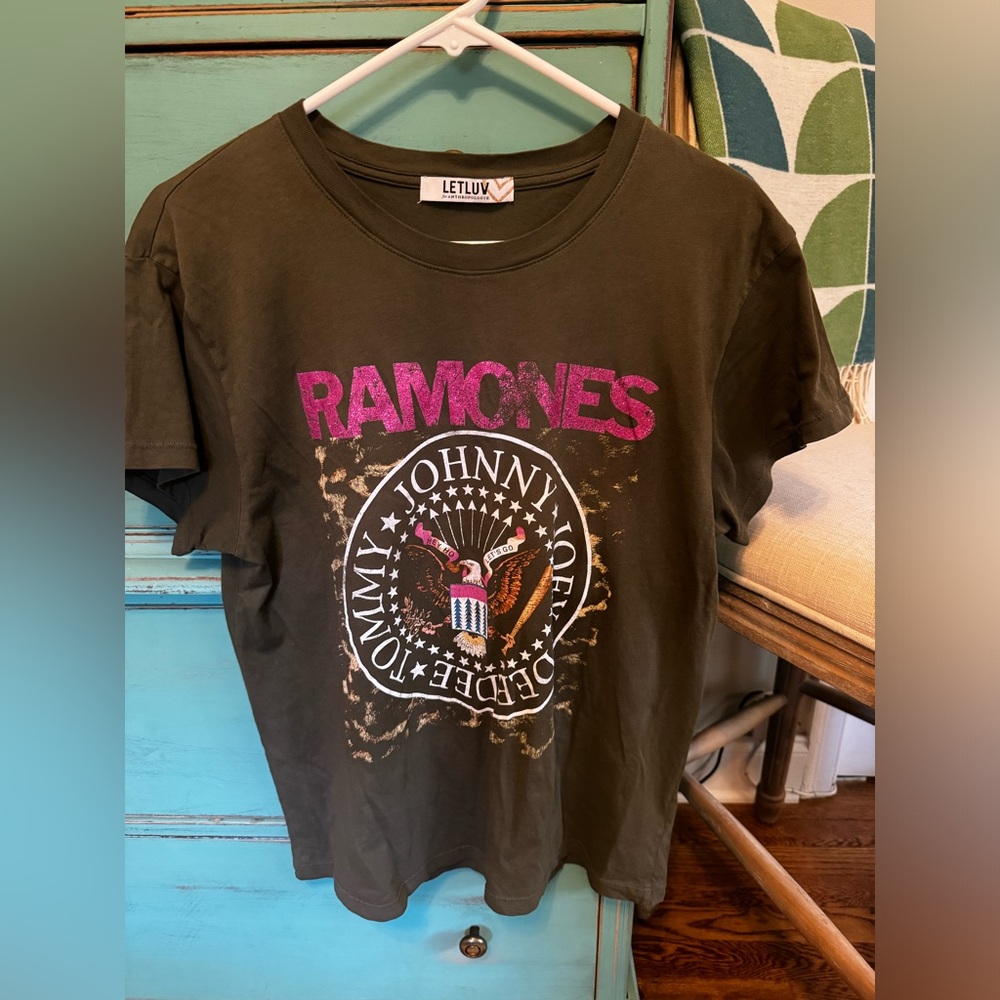 Women's Black Ramones Graphic Tee